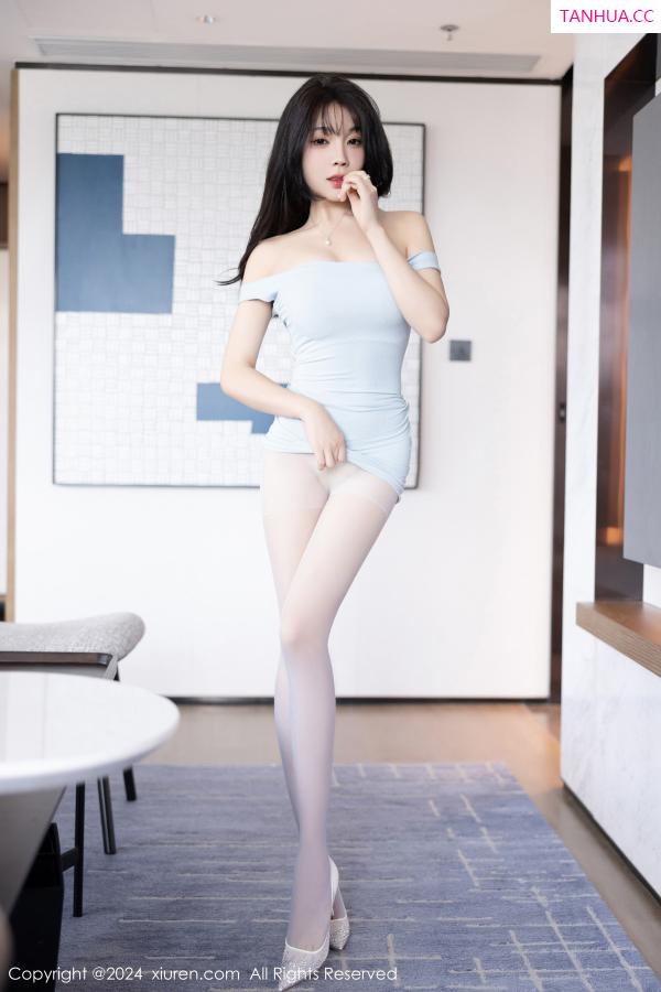 陈芝 芝芝Booty [XiuRen]高清写真图 2024.01.17 No.7976 徐莉芝Booty 丝袜美臀第27张图片
